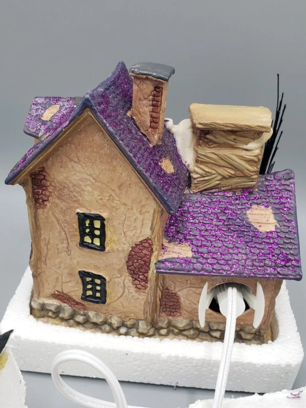 NEW Lighted Porcelain House Set Accessories Halloween Light Decor Ghost Electric